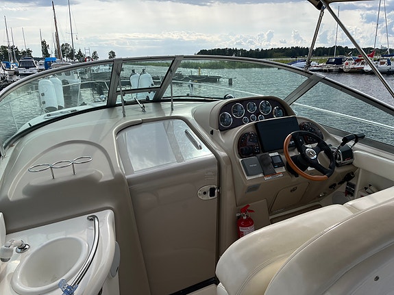 Sea Ray 300/335 Sundancer 10 of 10