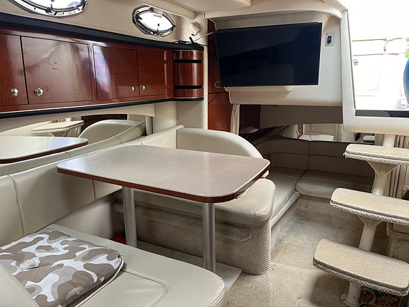 Sea Ray 300/335 Sundancer 7 of 10