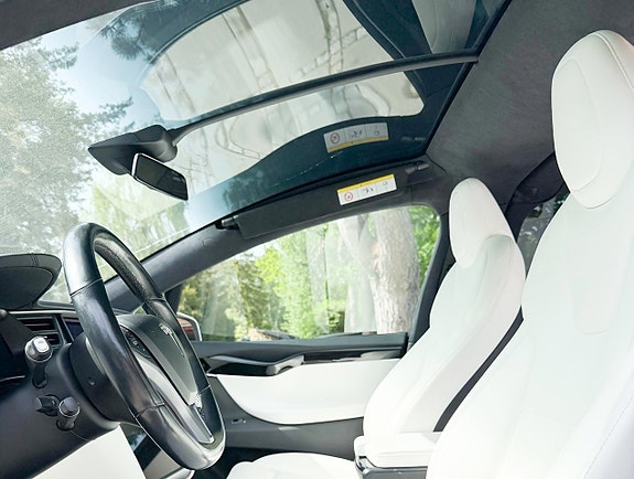 Tesla Model X 5 of 5
