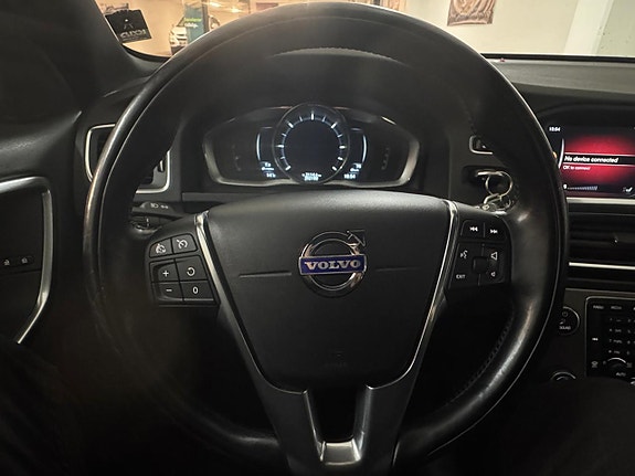 Volvo V60 14 of 25