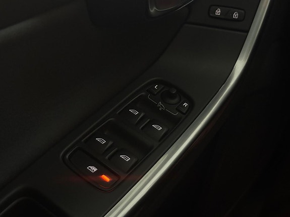Volvo V60 12 of 25
