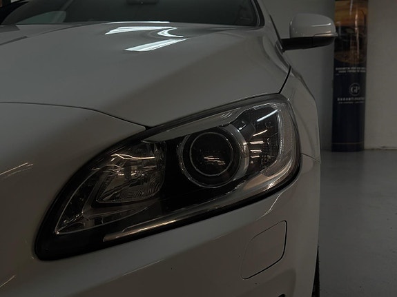 Volvo V60 25 of 25