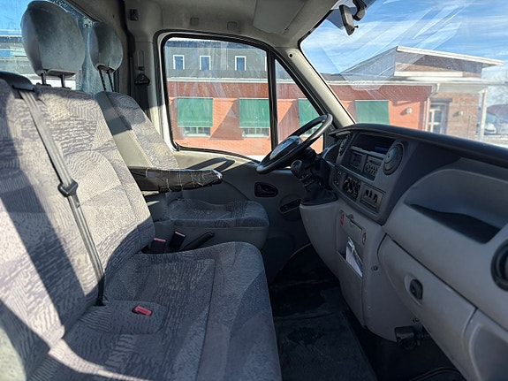 Renault Master 12 of 16