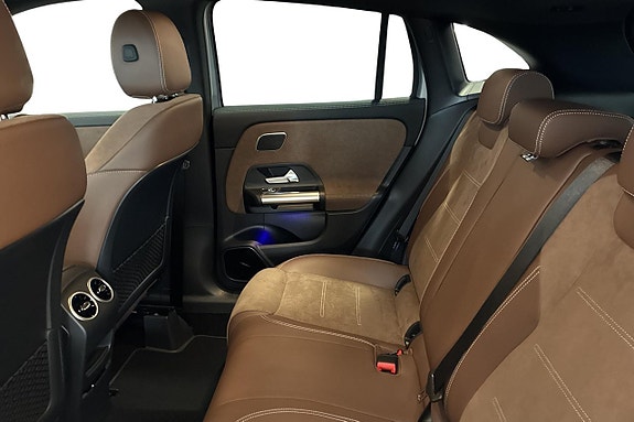 Mercedes-Benz GLA250 10 of 13