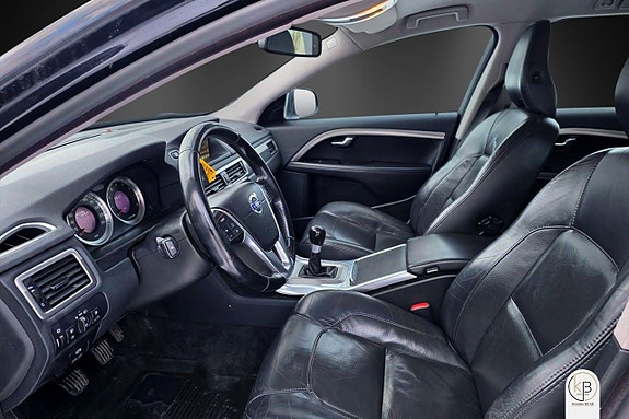 Volvo V70 7 of 11