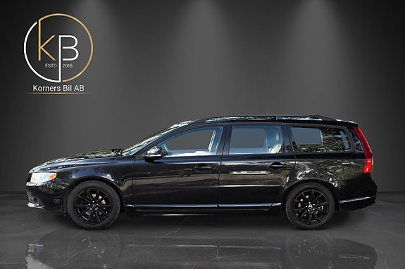 Volvo V70 2 of 11