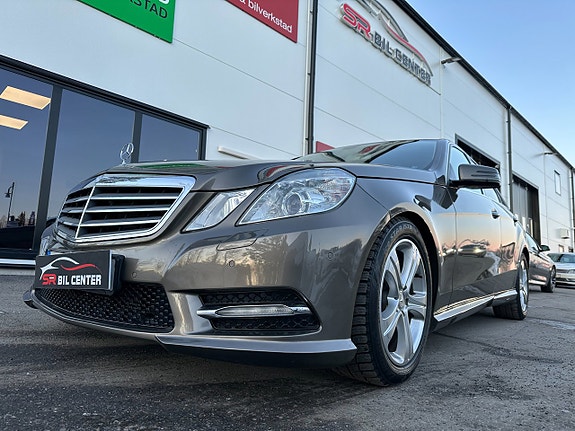 Mercedes-Benz E220 7 of 20