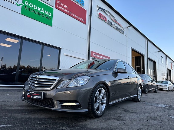 Mercedes-Benz E220 17 of 20