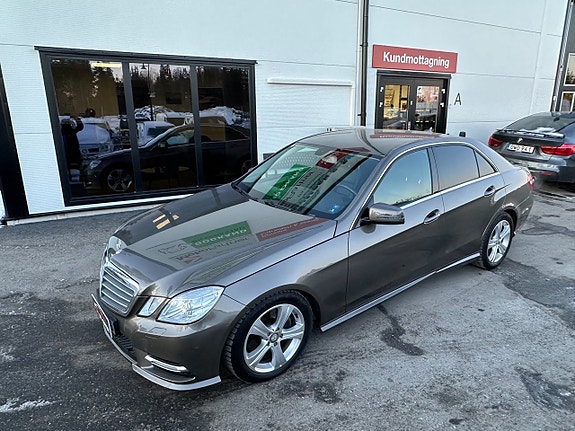 Mercedes-Benz E220 18 of 20