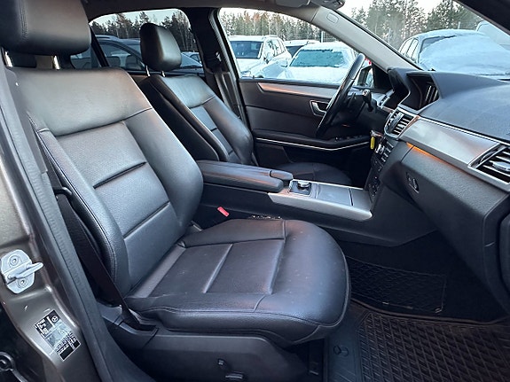 Mercedes-Benz E220 14 of 20