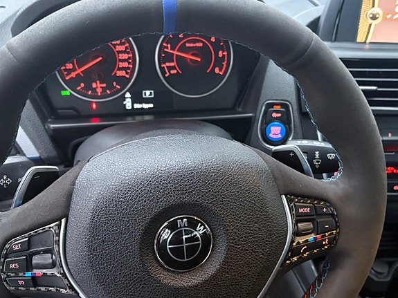 BMW 118d 15 of 16