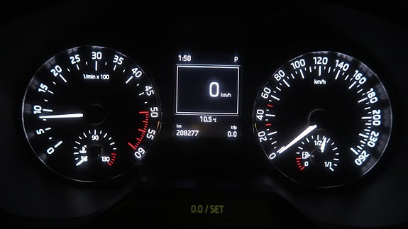 Skoda Octavia 10 of 27
