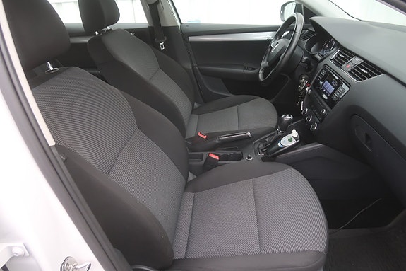 Skoda Octavia 8 of 27