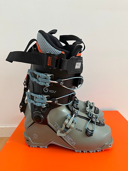 Product image 1 of 3