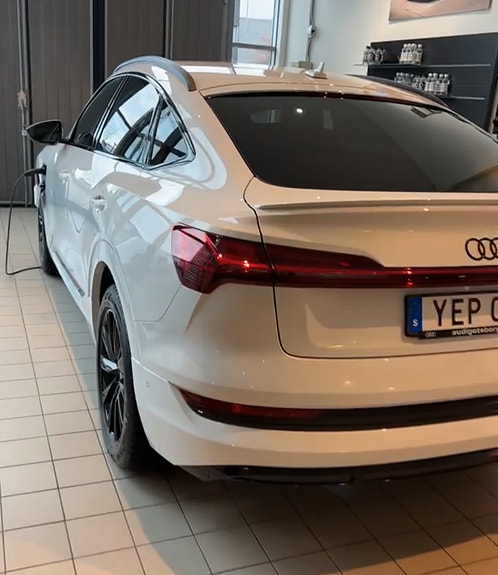 Audi e-tron Sportback 5 of 5