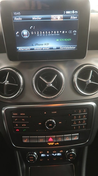 Mercedes-Benz CLA200 d 13 of 27