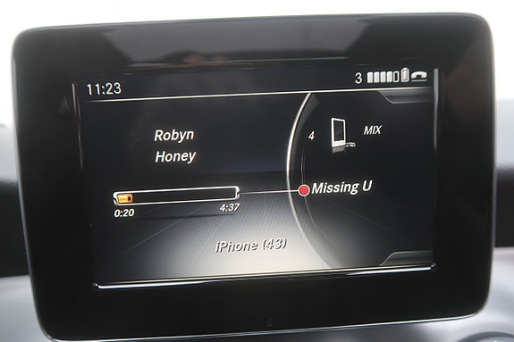 Mercedes-Benz CLA200 d 17 of 27