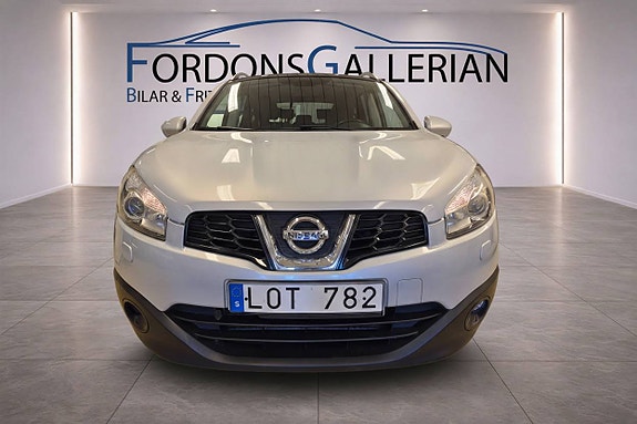 Nissan Qashqai+2 2 of 5