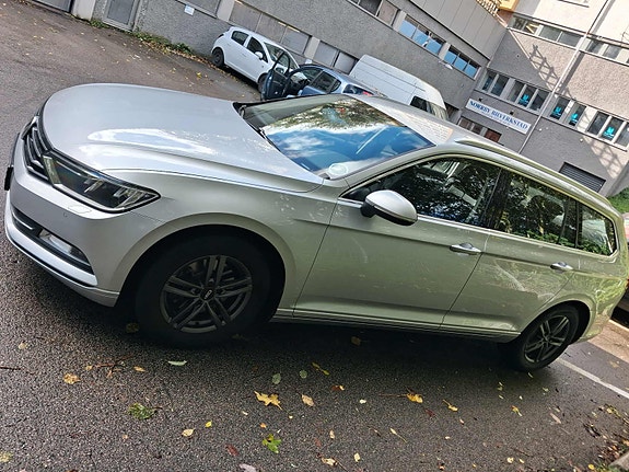 Volkswagen Passat 11 of 11