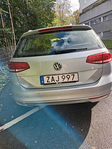 Volkswagen Passat 7 of 11