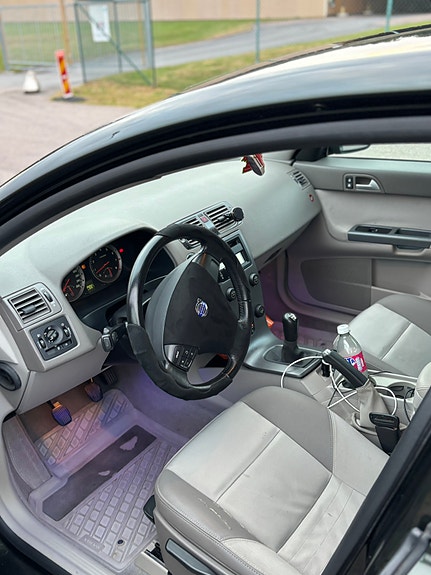 Volvo S40 3 of 6
