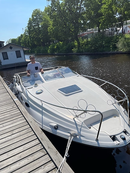 Regal 2550 LSC 2001 2 of 6
