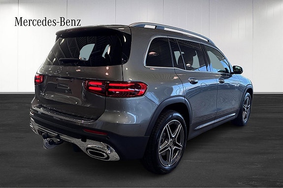 Mercedes-Benz GLB200 4 of 13