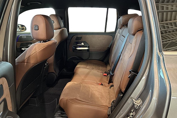 Mercedes-Benz GLB200 10 of 13