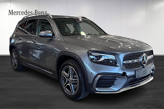 Mercedes-Benz GLB200 2 of 13