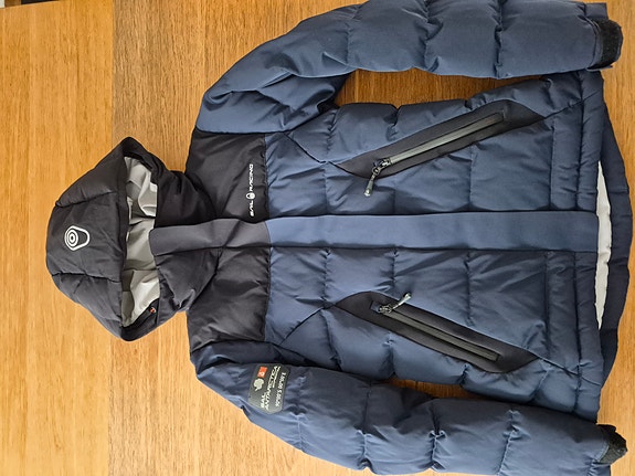 Product image 1 of 3