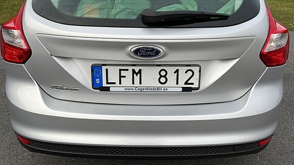 Ford Focus 2 of 14