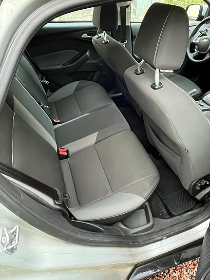 Ford Focus 8 of 14