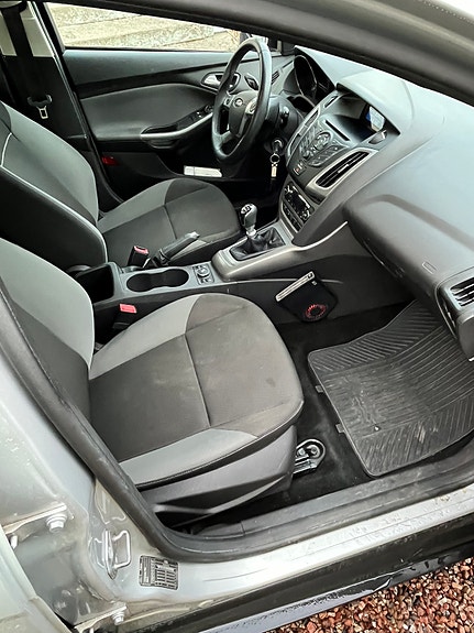 Ford Focus 7 of 14