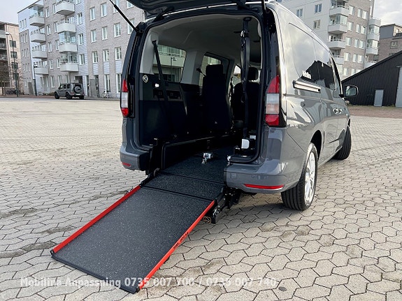 Ford Connect Tourneo 23 of 30