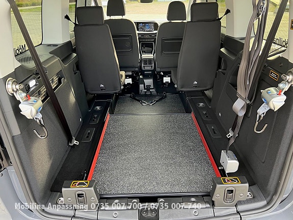 Ford Connect Tourneo 9 of 30