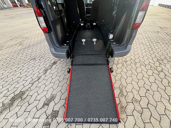 Ford Connect Tourneo 17 of 30