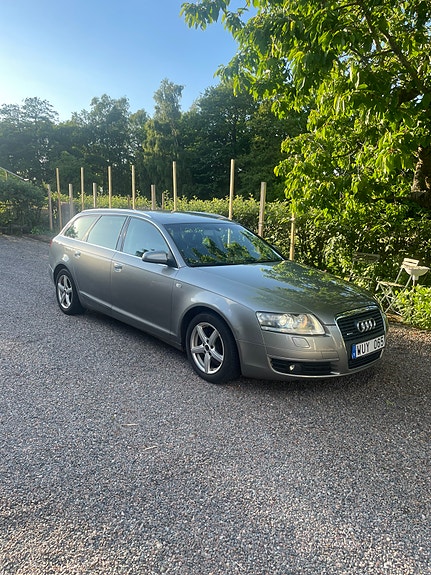 Audi A6 4 of 5