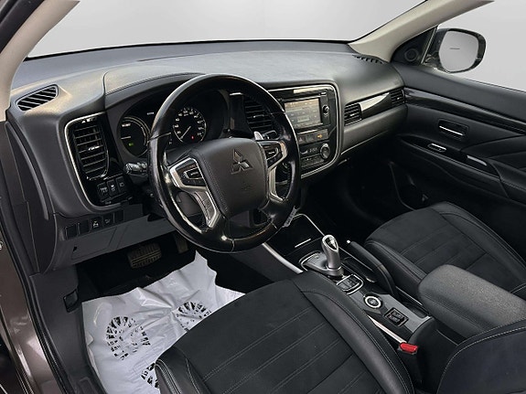 Mitsubishi Outlander 14 of 26