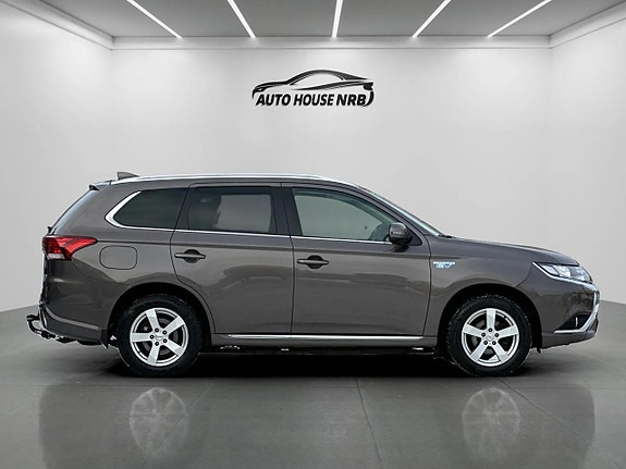 Mitsubishi Outlander 12 of 26