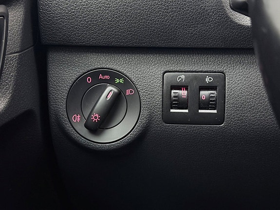Volkswagen Caddy 23 of 24