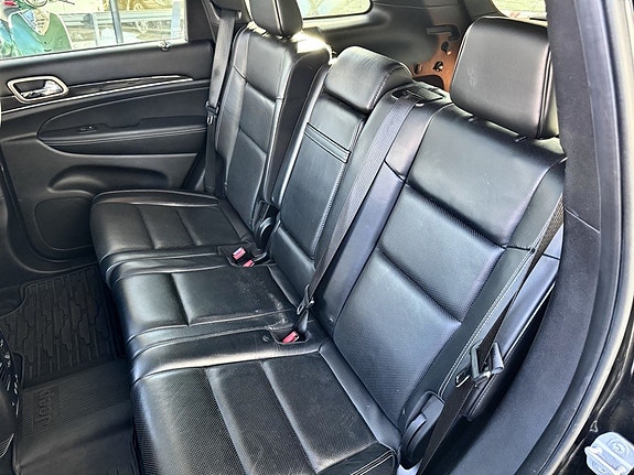 Jeep Grand Cherokee 9 of 27