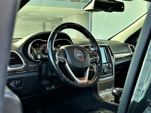 Jeep Grand Cherokee 6 of 27