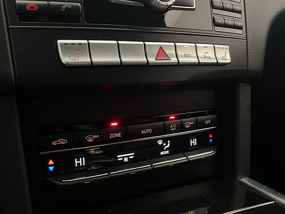 Mercedes-Benz E220 21 of 25