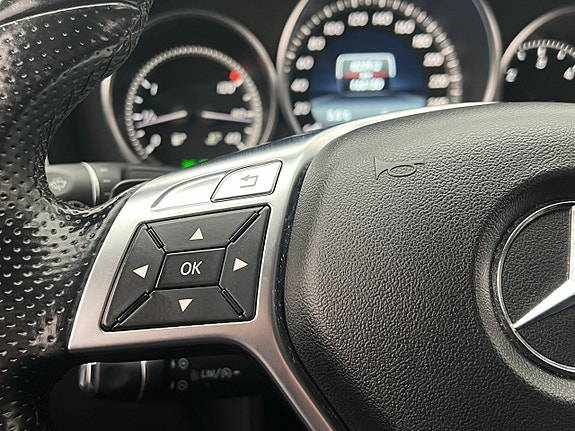 Mercedes-Benz E220 15 of 25
