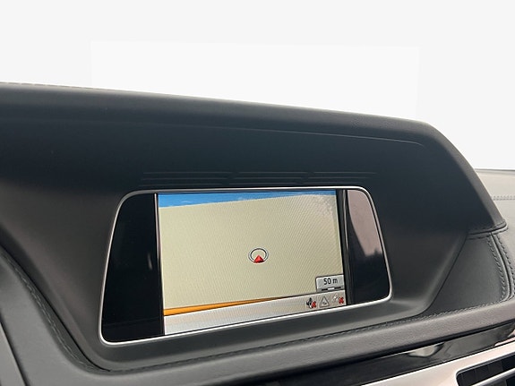 Mercedes-Benz E220 18 of 25
