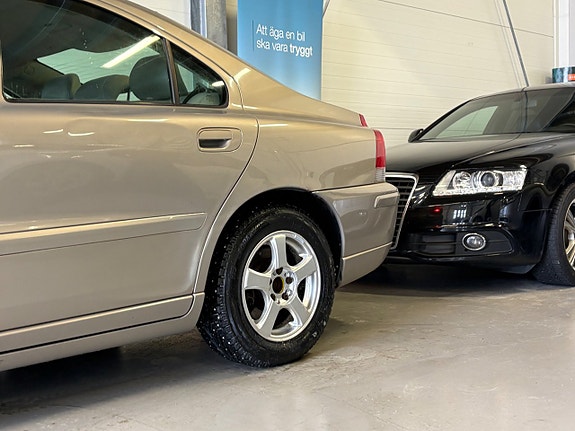 Volvo S60 5 of 5