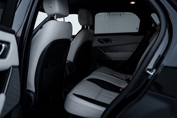Land Rover Range Rover Velar 11 of 28