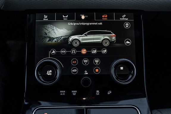 Land Rover Range Rover Velar 23 of 28