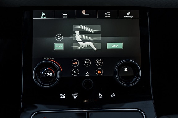 Land Rover Range Rover Velar 18 of 28
