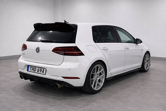 Volkswagen Golf I 2 of 11